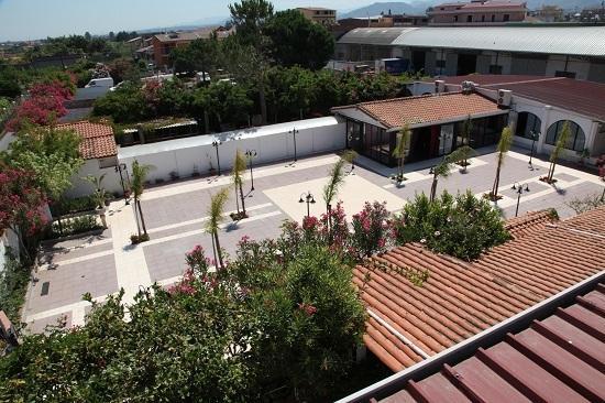 Hotel All'Antico Pozzo Barcellona-Pozzo di Gotto Ngoại thất bức ảnh