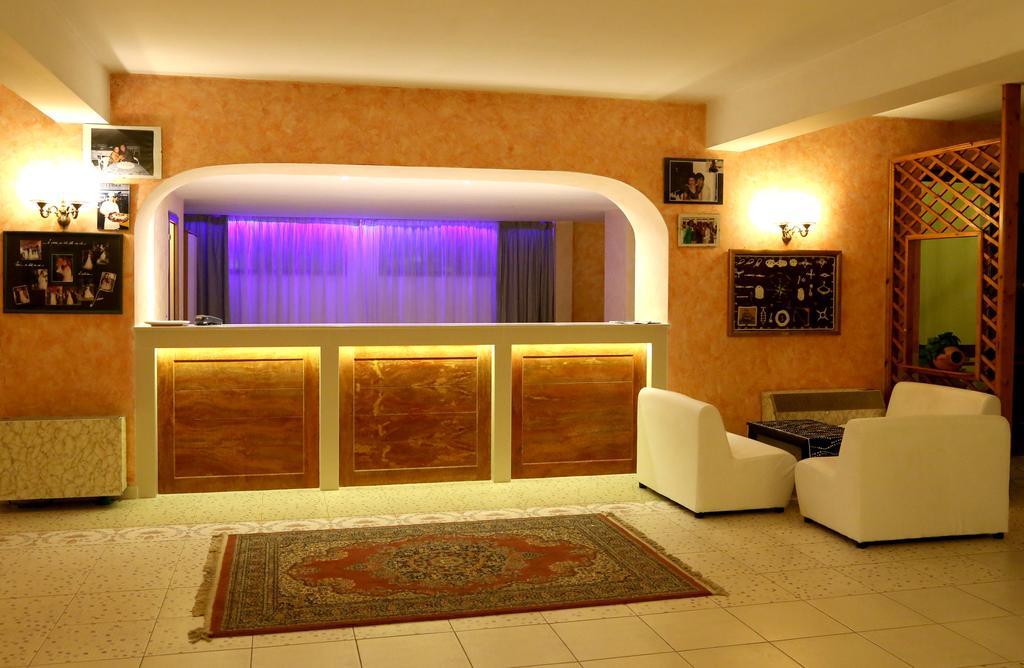 Hotel All'Antico Pozzo Barcellona-Pozzo di Gotto Ngoại thất bức ảnh