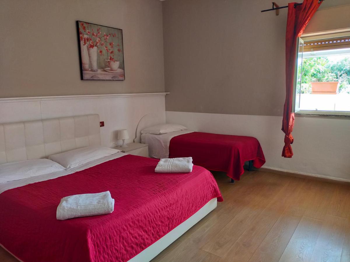 Hotel All'Antico Pozzo Barcellona-Pozzo di Gotto Ngoại thất bức ảnh
